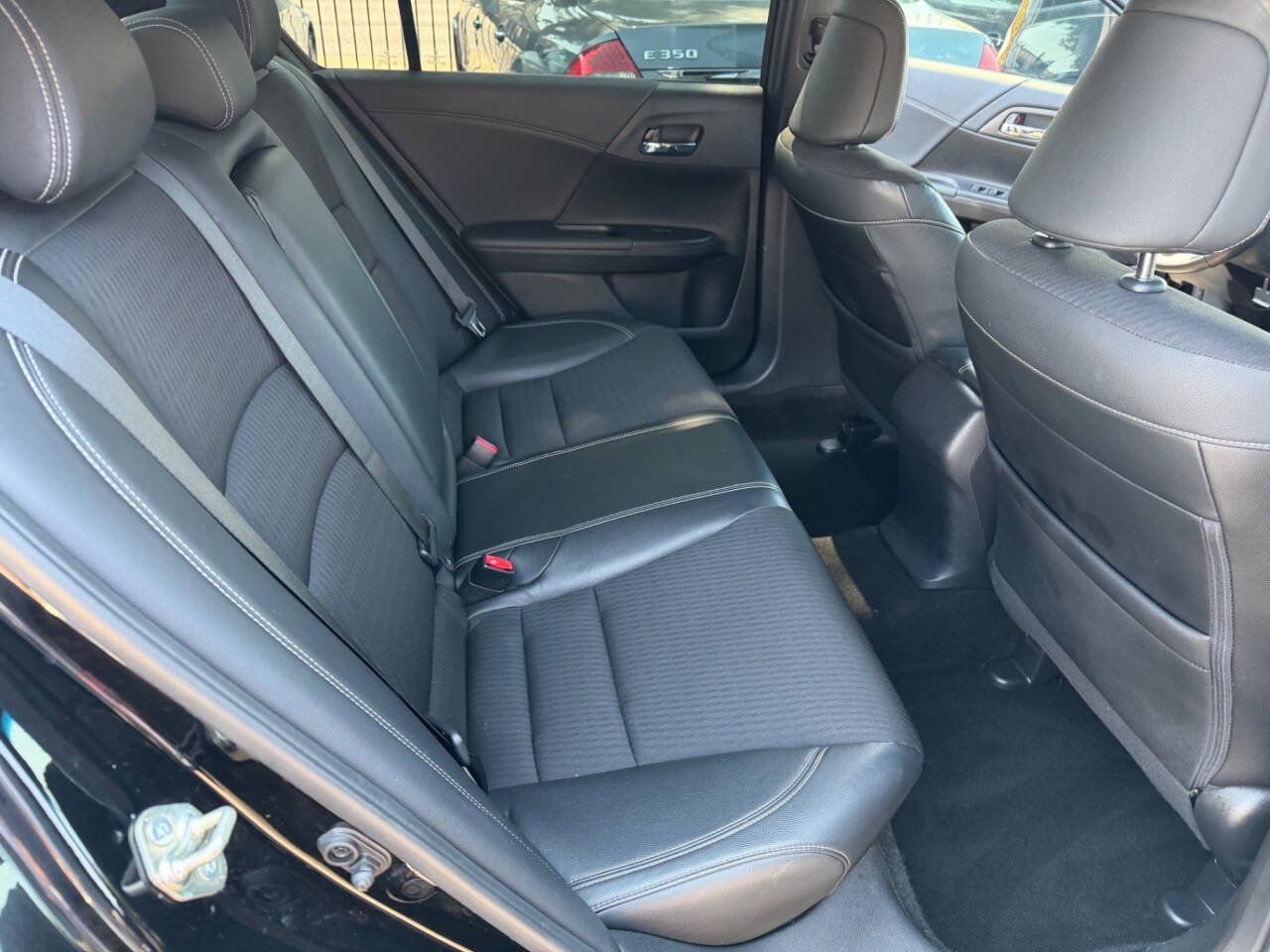 Used 2017 Honda Accord Sport image 11