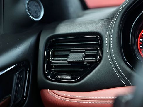 Used 2023 Dodge Durango SRT image 38