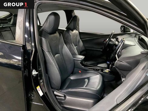 Used 2021 Toyota Prius Prime XLE FWD image 9