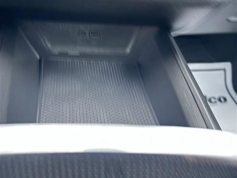 Used 2025 Chevrolet Equinox LT w/ Convenience Package II image 21