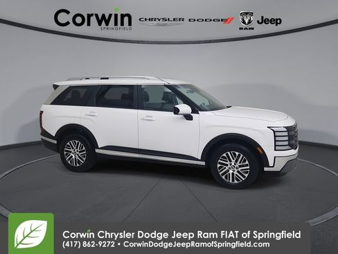 Used 2026 Hyundai Palisade SEL FWD image 1