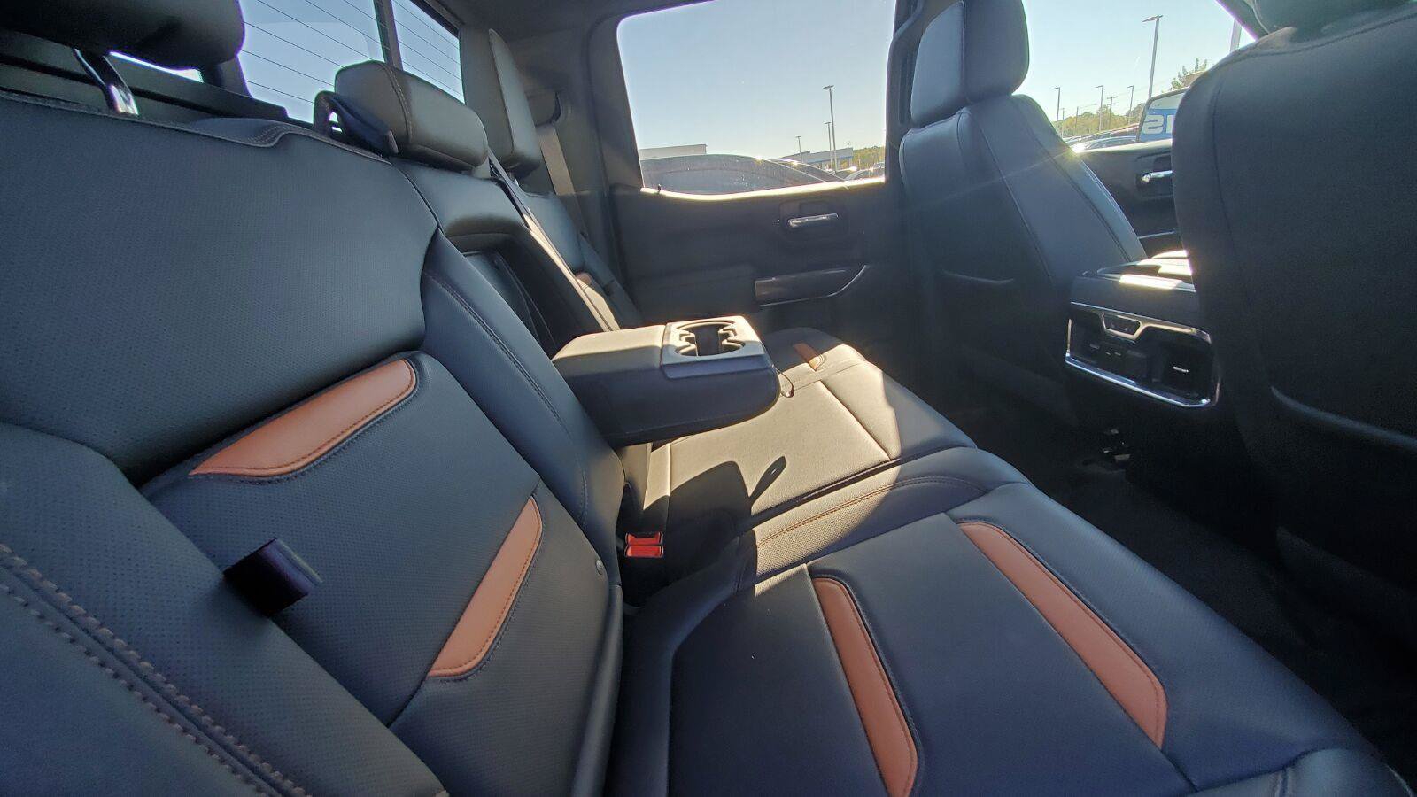 Used 2019 GMC Sierra 1500 AT4 w/ AT4 Premium Package AWD/4WD image 6