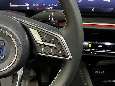 New 2026 Buick Envision Avenir image 18