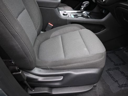 Used 2023 Chevrolet Traverse LT FWD image 43