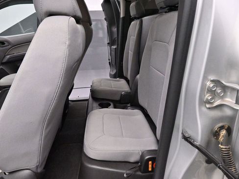 Used 2019 Chevrolet Colorado W/T RWD image 23