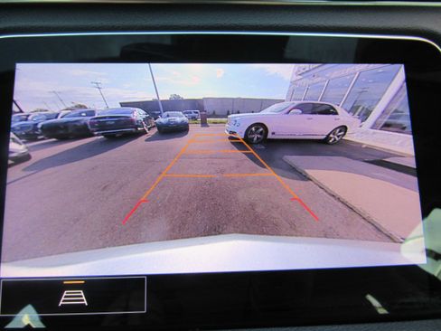 Used 2021 Cadillac XT4 Premium Luxury FWD image 19