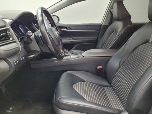 Used 2021 Toyota Camry SE FWD image 17