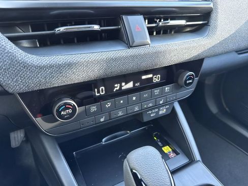 New 2026 Subaru Outback Limited AWD/4WD image 17