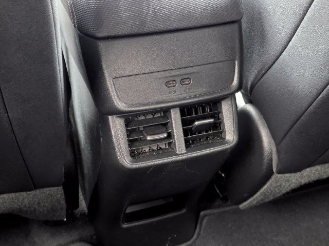 Used 2026 Chevrolet Equinox LT w/ Convenience Package II FWD image 35