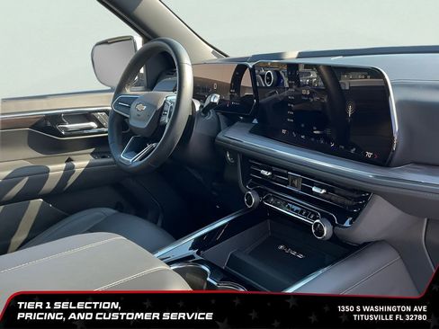 Used 2025 Chevrolet Tahoe LT AWD/4WD image 13
