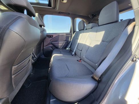 Used 2025 Subaru Forester Premium w/ Convenience Package #2 image 11