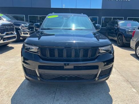 Certified 2025 Jeep Grand Cherokee L Altitude AWD/4WD image 2