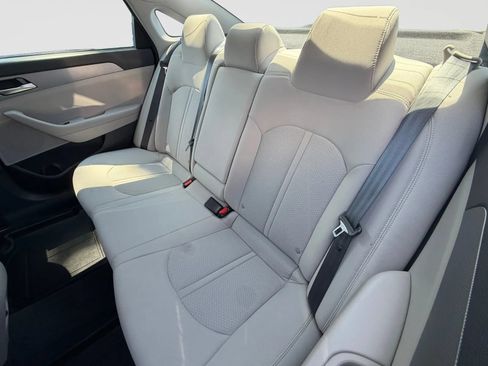 Used 2019 Hyundai Sonata SE FWD image 15