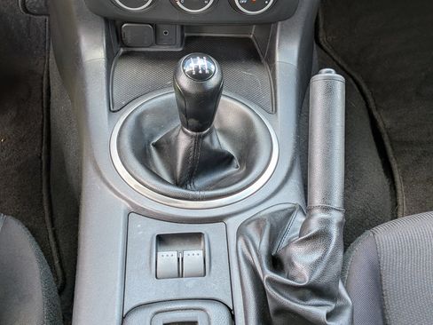 Used 2011 MAZDA MX-5 Miata Sport w/ Convenience Pkg RWD image 21