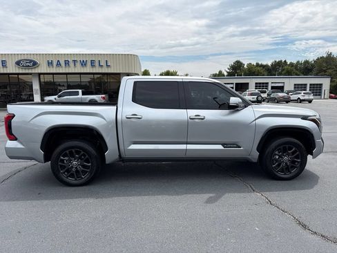 Used 2023 Toyota Tundra Platinum AWD/4WD image 35