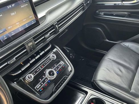 Used 2022 Lincoln Corsair AWD w/ Premium Package image 31