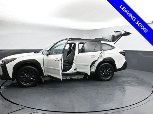 Used 2025 Subaru Outback Onyx Edition XT AWD/4WD image 34