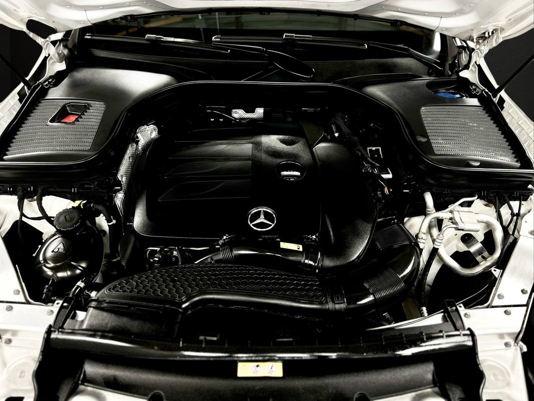 Used 2020 Mercedes-Benz GLC 300 4MATIC image 44
