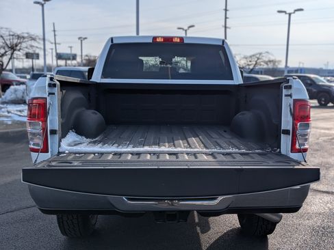 Used 2024 RAM 2500 Tradesman w/ Chrome Appearance Group image 8