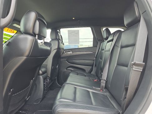 Used 2019 Jeep Grand Cherokee Limited image 25