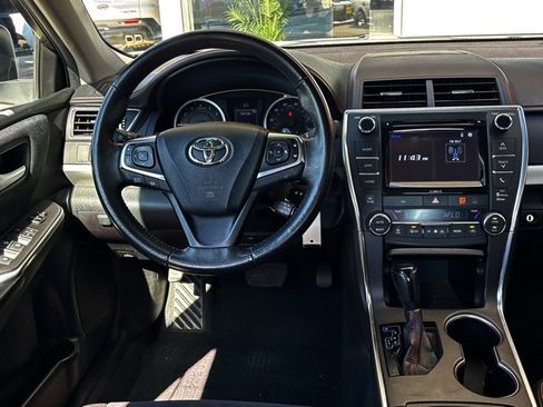 Used 2017 Toyota Camry XSE w/ Moonroof Package image 23