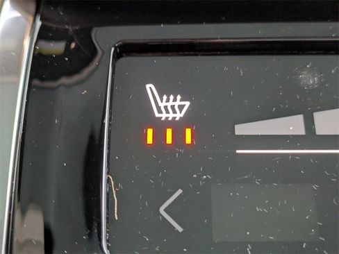 New 2026 Volvo XC90 B6 Plus w/ Protection Package Premier image 17