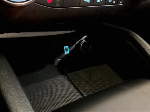 Used 2020 Ford Escape Titanium FWD image 24