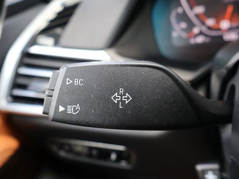 Used 2021 BMW X7 M50i AWD/4WD image 55