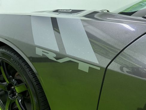 Used 2014 Dodge Challenger R/T w/ Electronics Convenience Group RWD image 14