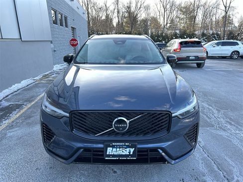 New 2026 Volvo XC60 T8 Ultra w/ Climate Package image 3