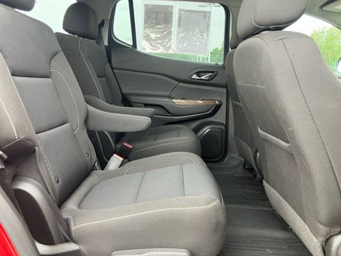 Used 2023 GMC Acadia SLE w/ Driver Convenience Package FWD image 33