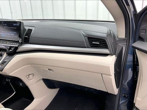 Certified 2026 Honda Odyssey EX-L image 18
