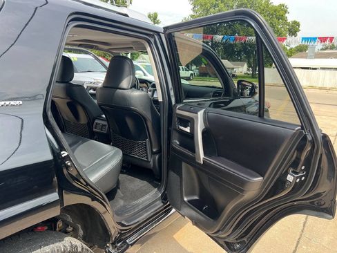 Used 2016 Toyota 4Runner Limited AWD/4WD image 24