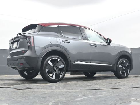 New 2026 Nissan Kicks SR w/ SR Premium Package FWD image 28