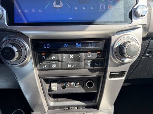 Used 2014 Toyota 4Runner Limited AWD/4WD image 25