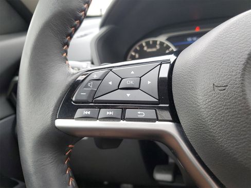 Used 2025 Nissan Altima 2.5 SR w/ SR Premium Package image 22