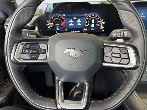 Used 2025 Ford Mustang GT Premium RWD image 8