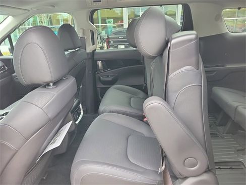 New 2026 Kia Carnival SX Prestige image 12