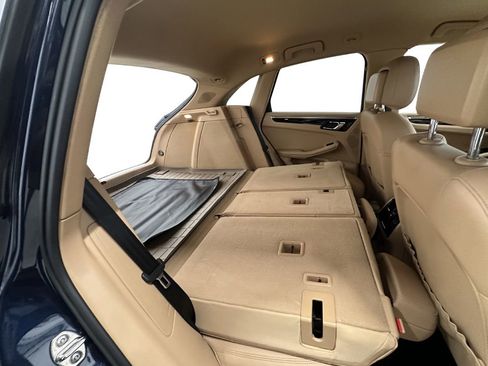 Used 2015 Porsche Macan S AWD/4WD image 15