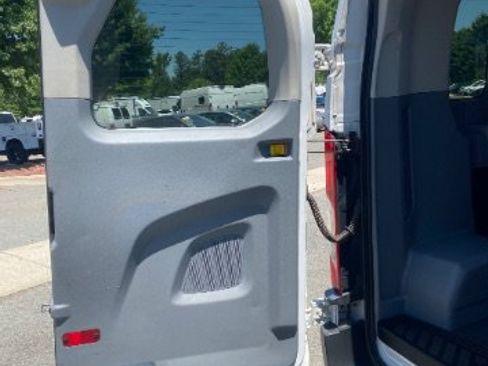Used 2015 Ford Transit 350 XLT RWD image 13