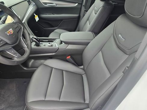 New 2026 Cadillac XT5 Luxury image 20