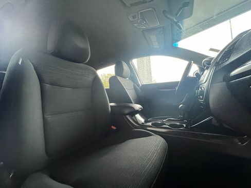 Used 2014 Kia Sorento LX image 14