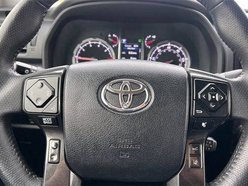 Used 2021 Toyota 4Runner Venture w/ Moonroof Package image 26