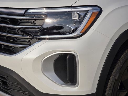 New 2026 Volkswagen Atlas SE image 6