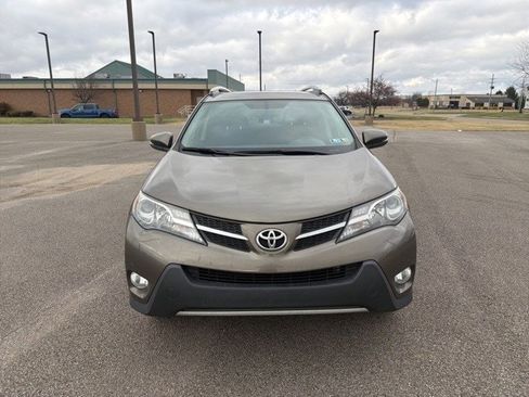 Used 2013 Toyota RAV4 XLE image 10