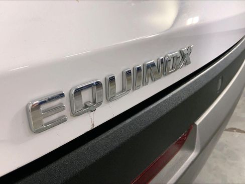 Used 2025 Chevrolet Equinox LT FWD image 8