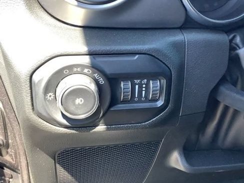 Certified 2022 Jeep Wrangler Unlimited Sport AWD/4WD image 25