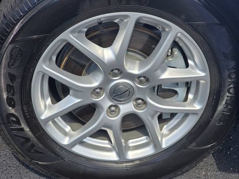 Used 2023 Chrysler Pacifica Touring-L FWD image 10