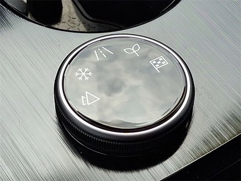 Used 2023 Nissan Rogue SL w/ SL Premium Package image 26