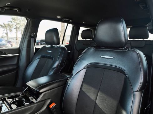 Used 2022 Jeep Grand Cherokee Trailhawk w/ Advanced Protech Group II image 24